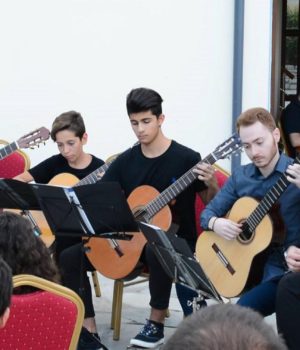 Agiasoglou_moussiko_kitharistiki_orhistra_hioy