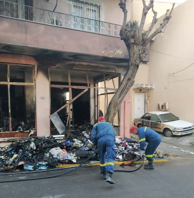Λαϊκή Συσπείρωση καταγγέλλει πυρκαγιά σε αποθήκη Αλληλέγγυων Χίου