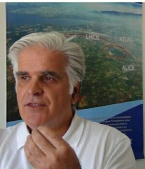 Astronomia_Papageorgiou_kathigitis_18Ag23