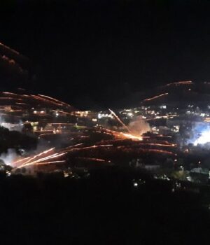 Chios_pasxa_rouketopolemos_15Apr23