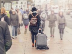 Μπορείς να γυρίσεις σε μια χώρα που σε διώχνει;, της Μυρτούς Κουτσοδόντη (αναδημοσίευση)