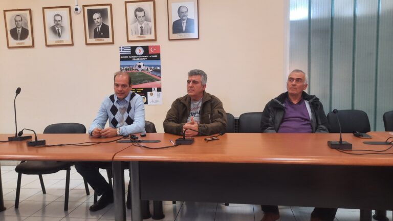 Φιλικοί ποδοσφαιρικοί αγώνες σε Τσεσμέ και Χίο
