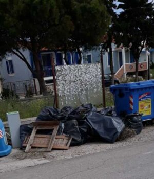 Kataraktis_skoupidia_kadoi_Kliamenakis_17Apr23