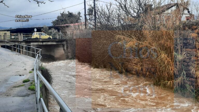 Οι φουσκωμένοι χείμαρροι, ανέβασαν τη στάθμη νερού και στα φράγματα (video)
