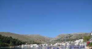 Σύλληψη δύο νεαρών για διαρρήξεις και κλοπές σε σπίτια στο χωριό Λαγκάδα