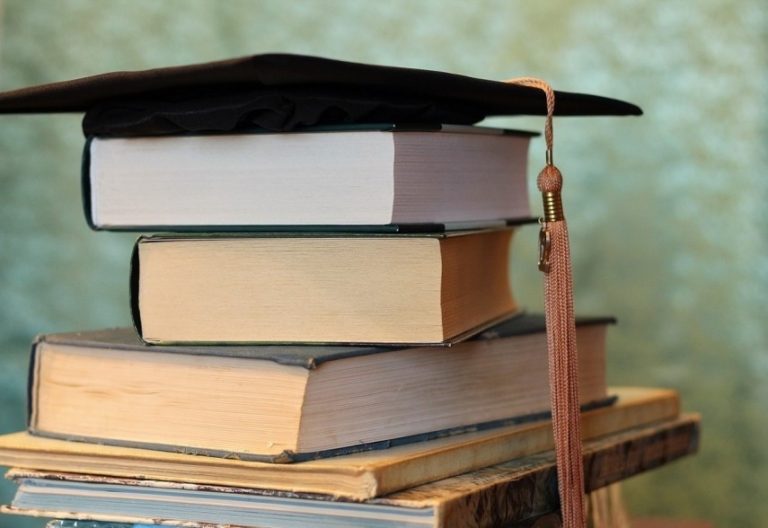 Χιακή Αδελφότης Αττικοβοιωτίας: Υποτροφίες για Χιώτες σπουδαστές- φοιτητές