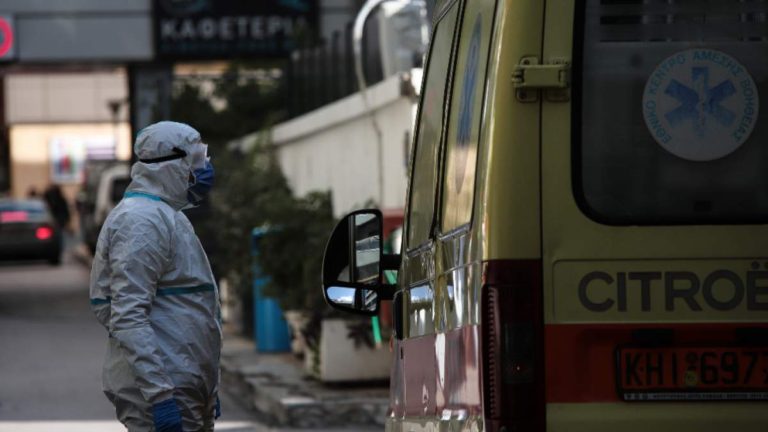Κορονοϊός: Νέο «μαύρο» ρεκόρ με 108 θανάτους- 522 διασωληνωμένους